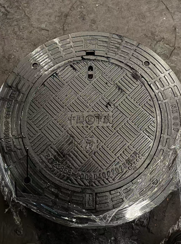 两当球墨铸铁防沉降井盖展示